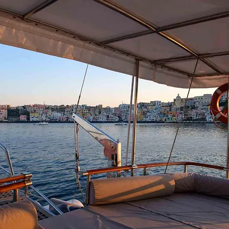 Silver 船屋 巴勒莫